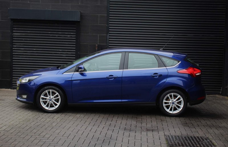 FORD FOCUS