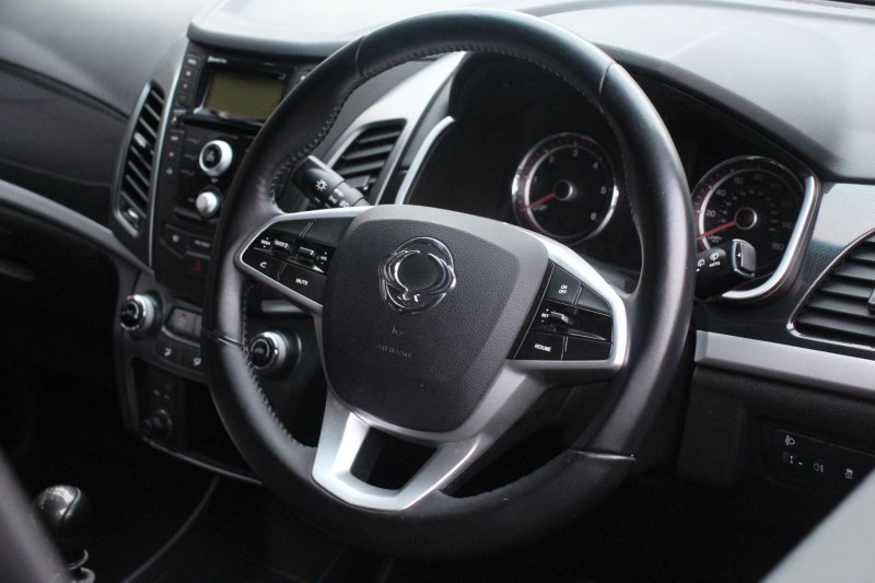SSANGYONG KORANDO