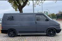 VOLKSWAGEN CAMPERVAN