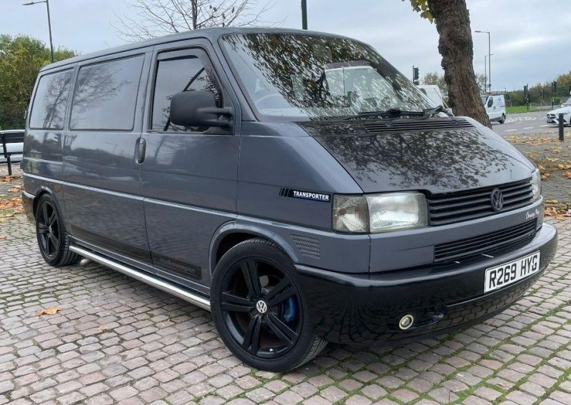 VOLKSWAGEN CAMPERVAN