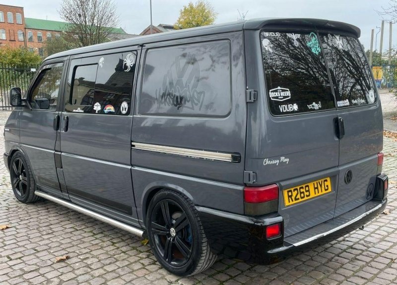 VOLKSWAGEN CAMPERVAN