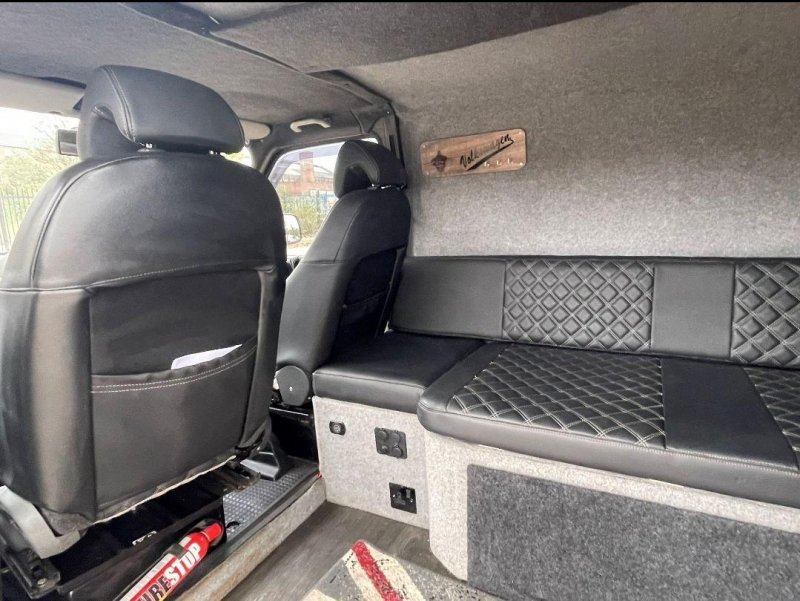 VOLKSWAGEN CAMPERVAN