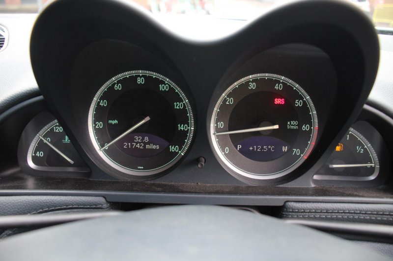 MERCEDES-BENZ SL