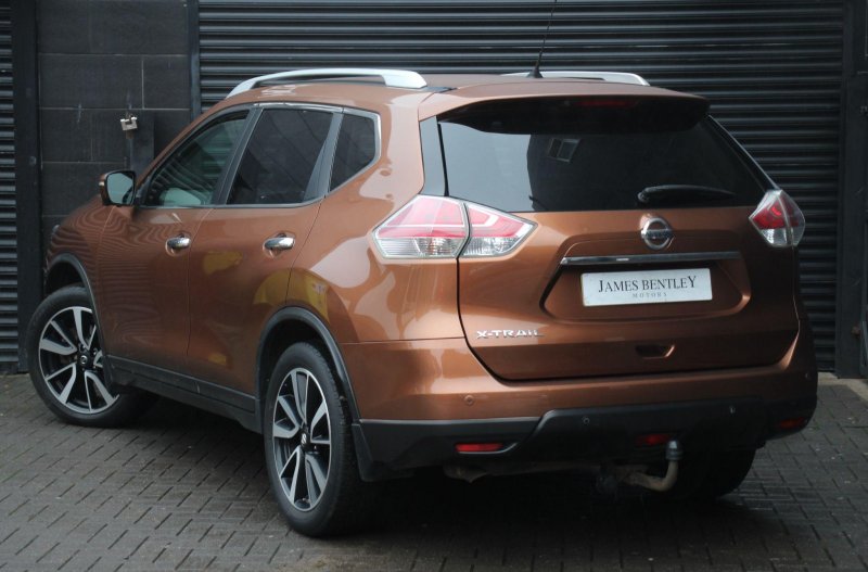 NISSAN X-TRAIL