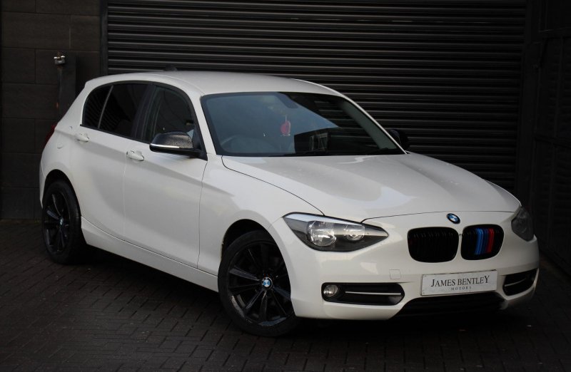 BMW 1 SERIES