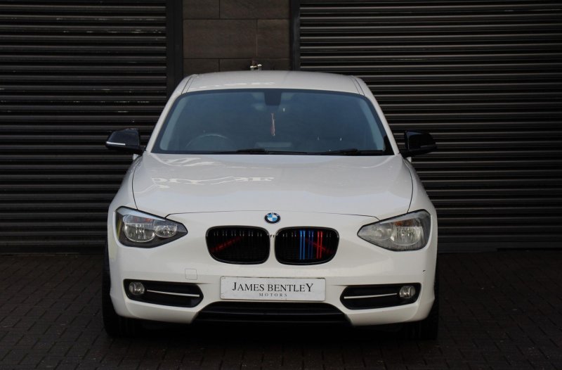 BMW 1 SERIES