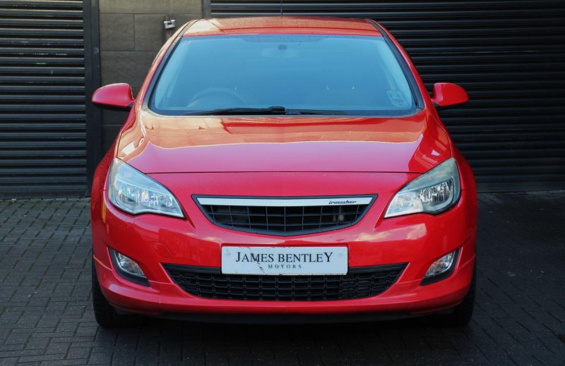 VAUXHALL ASTRA