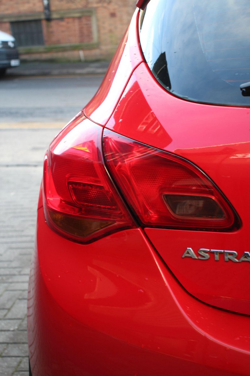 VAUXHALL ASTRA