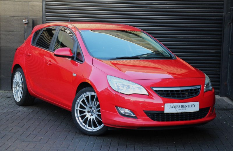 VAUXHALL ASTRA