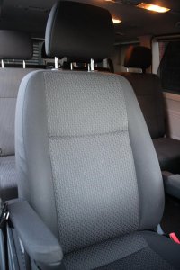 VOLKSWAGEN TRANSPORTER SHUTTLE