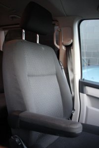 VOLKSWAGEN TRANSPORTER SHUTTLE
