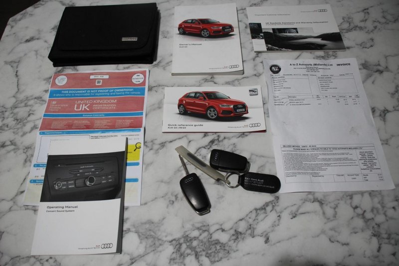 AUDI Q3