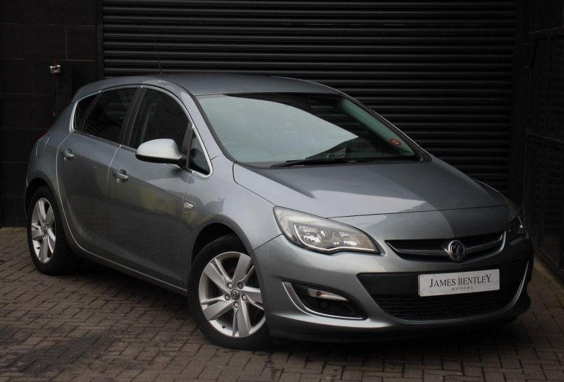 VAUXHALL ASTRA