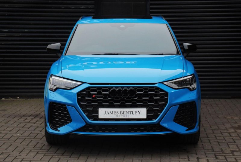 AUDI RS Q3