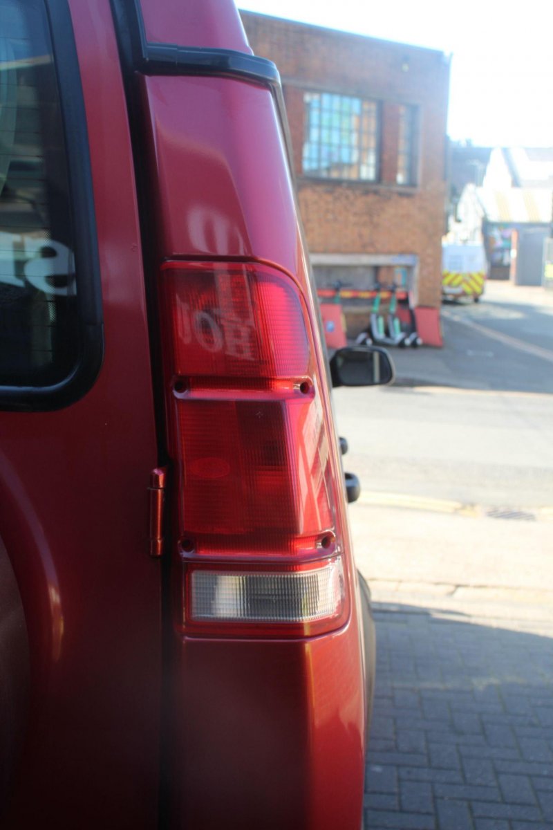 LAND ROVER DISCOVERY