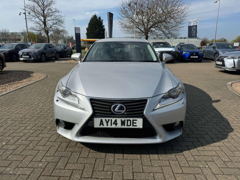 LEXUS IS