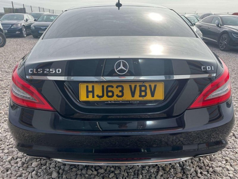MERCEDES-BENZ CLS