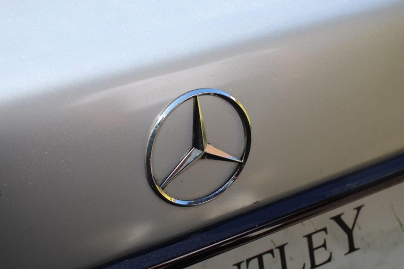 MERCEDES-BENZ SL