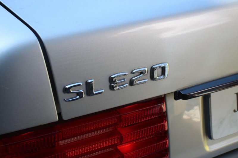 MERCEDES-BENZ SL
