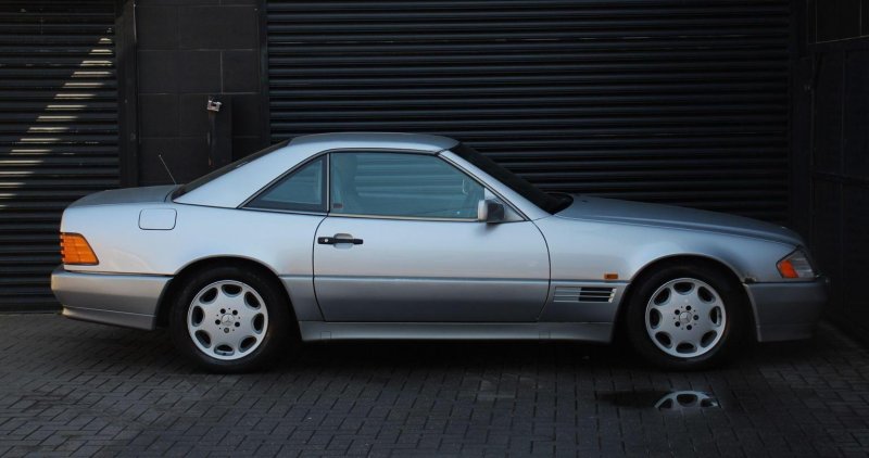 MERCEDES-BENZ SL